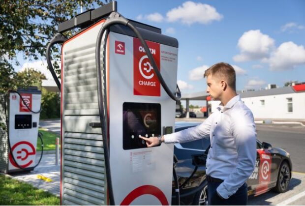 Orlen se připravuje na budoucnost: partnerskou spolupráci v dobíjecí infrastruktuře nahradí vlastním řešením